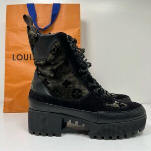 Louis Vuitton Women's Chunky Heel Combat Boots Size 7.5 Velvet And Leather